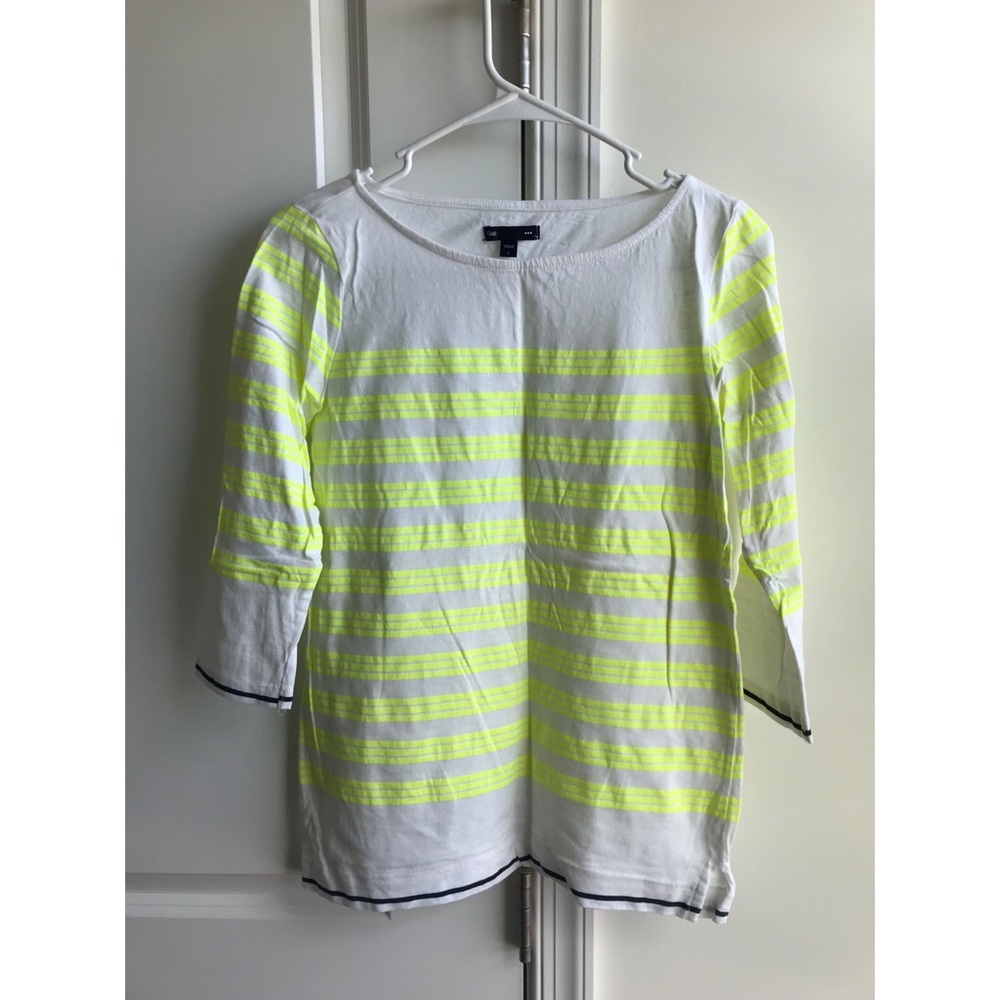 Gap Women’s 3/4 Sleeve Top Small